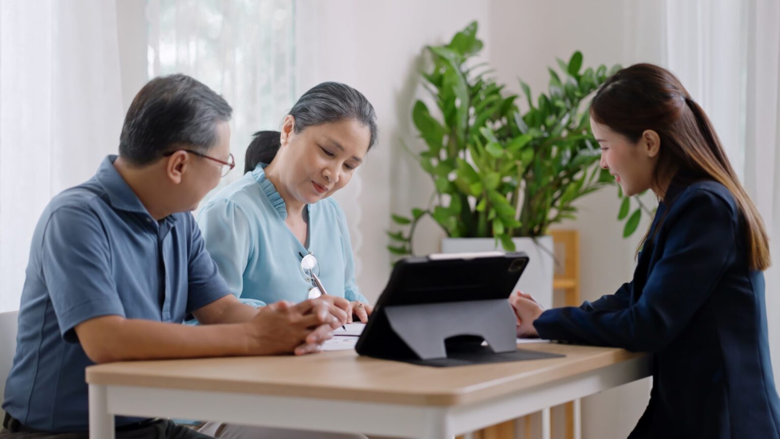 shutterstock_2419278001