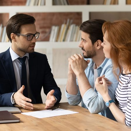 Business-Brokers-vs-Private-Sale-What’s-The-Best-Way-to-Sell-a-Business